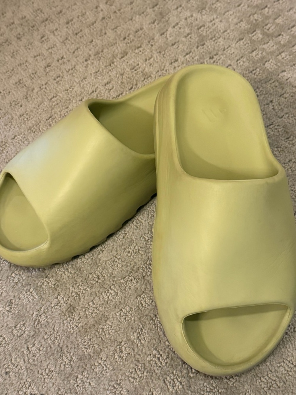 Yeezy Slide Sandals sz 7